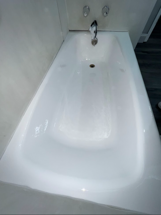 Vertical view of reglazed tub.