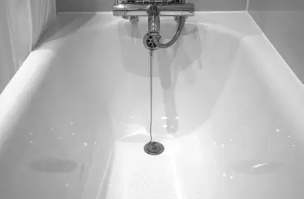 Chipped bathtub repairs Services nyc – Bathtub Reglazing