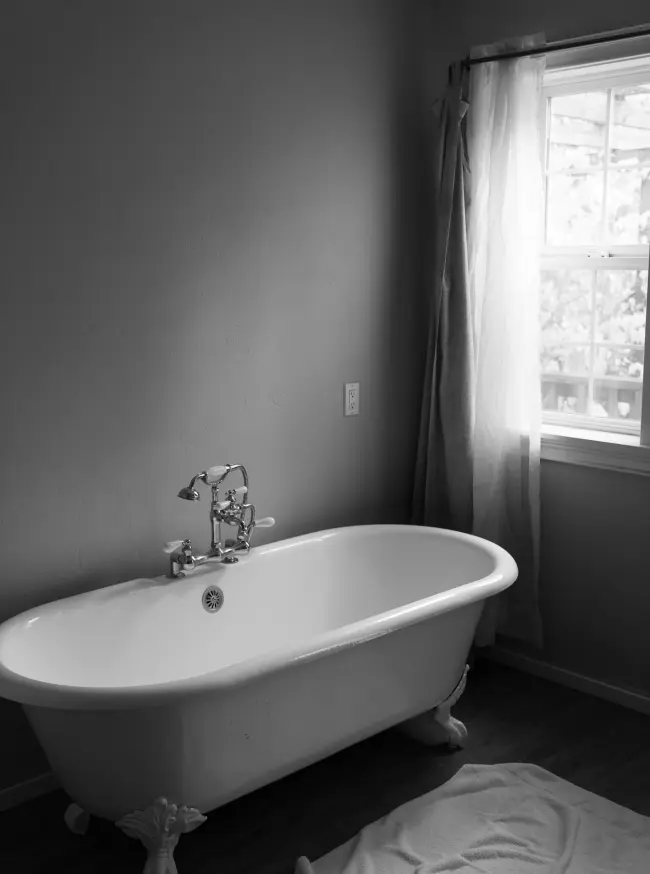 Refinishing Your Bathroom Or Kitchen